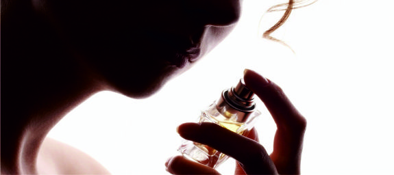 Картинка к статье: Where is the best place to apply a scent to enchant everyone with a fragrance? A review from Sunday21.